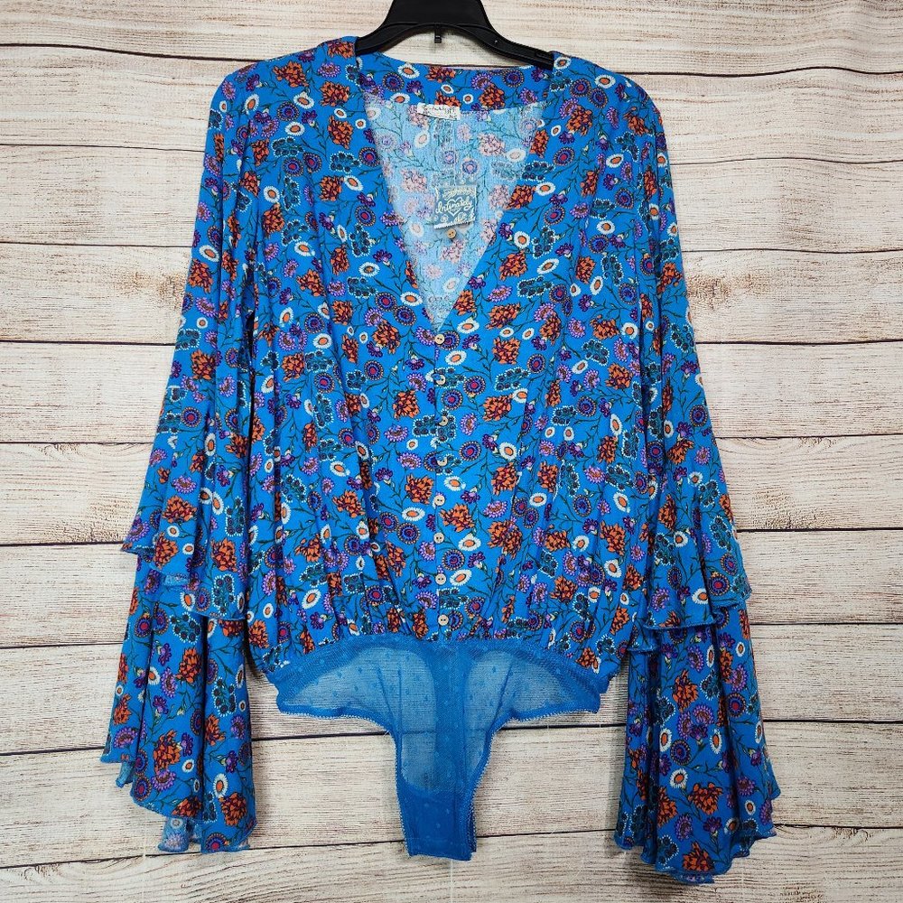 NWT Free People Women’s She’s Dainty Tiered Blue Floral Bodysuit Size XS/TP